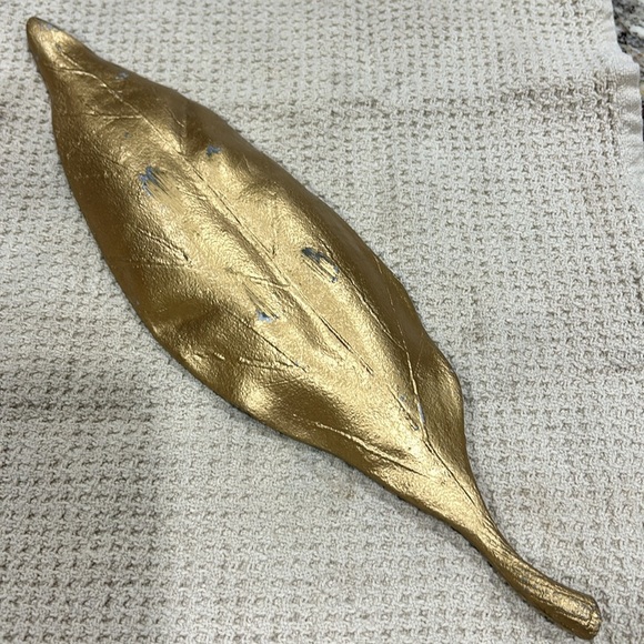 Super Cute Pier 1 Ceramic Leaf - Picture 4 of 4